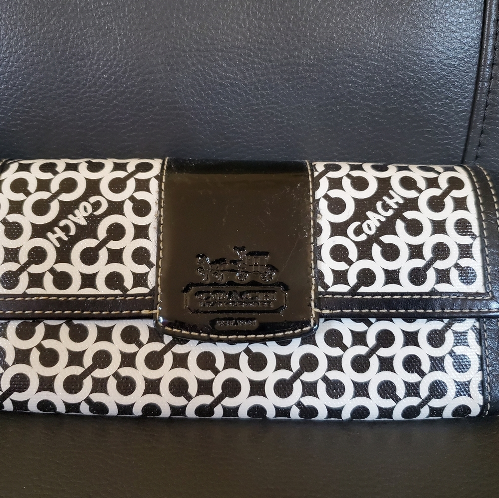 New Coach wallet